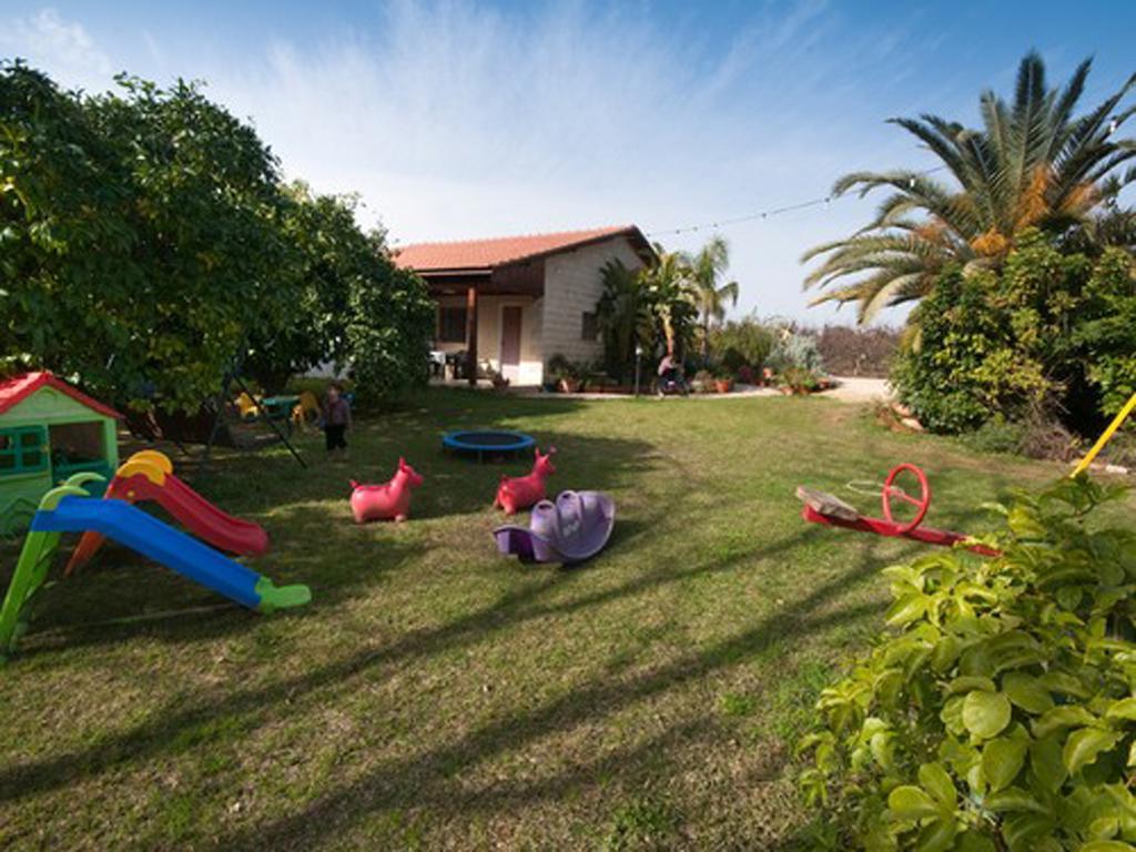 Villa Elimelech Bapardes à Sheʼar Yashuv Extérieur photo